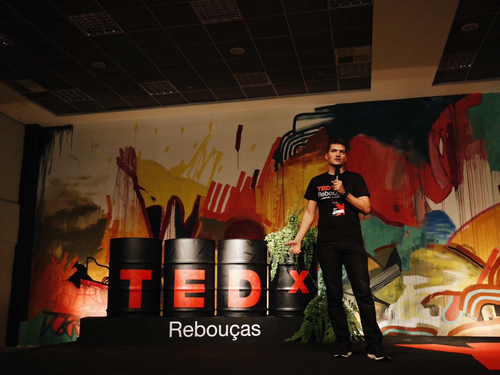 Palco TEDx Rebouças na Aldeia